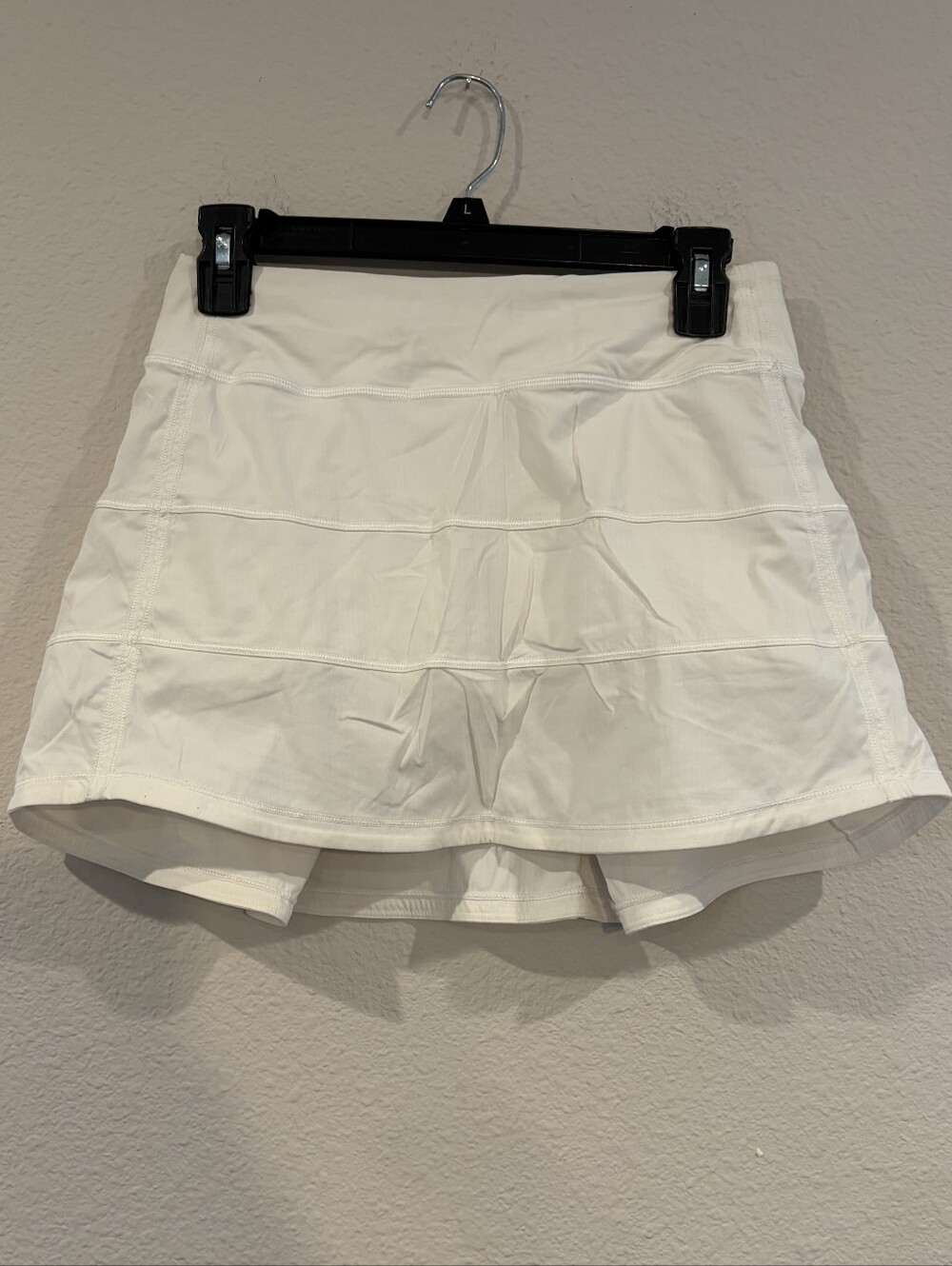 Lululemon Womens Classic Casual White Mid Rise Pleated Tennis Golf Skort Size 4